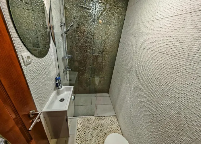 Cliffside Vilic Vila