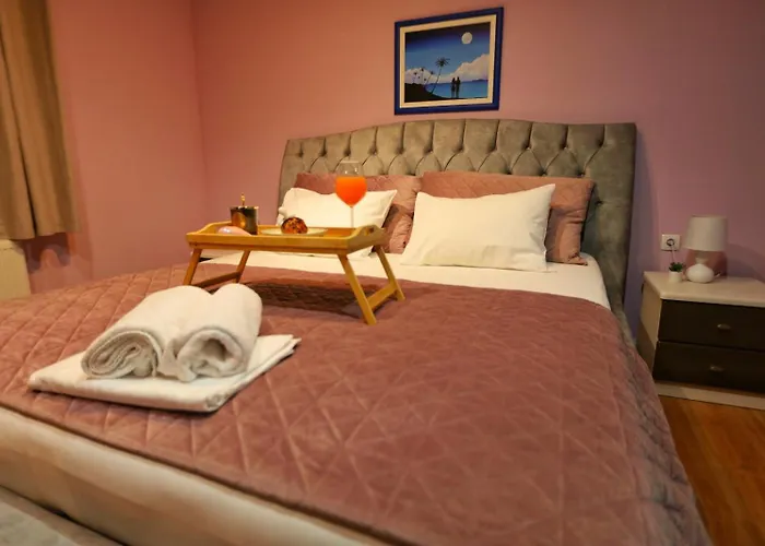 Cliffside Vilic Vila *