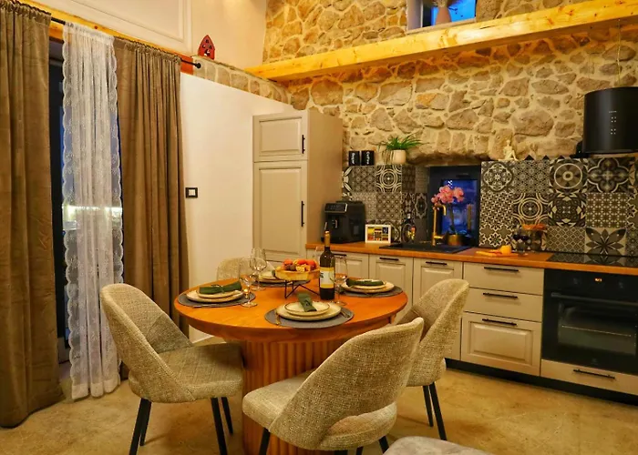 Cliffside Vilic Villa *